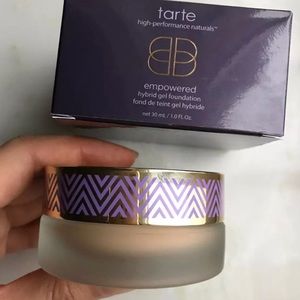 *NEW* Tarte Hybrid Gel Foundation